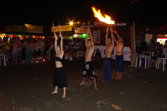 Fire Show Poaris_02.jpg