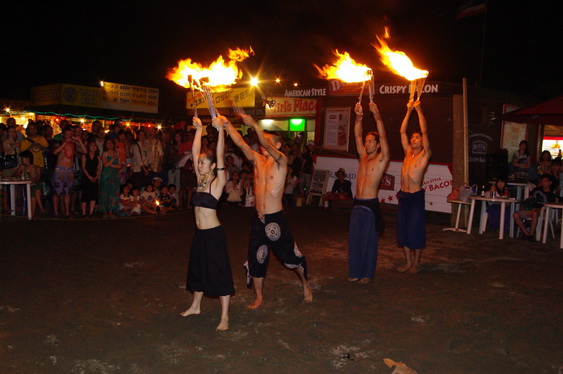 Fire Show Poaris_03.jpg