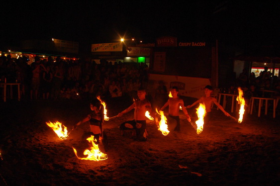 Fire Show Poaris_05.jpg