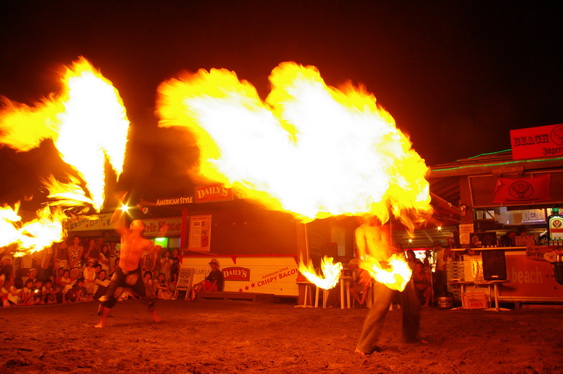 Fire Show Poaris_03.jpg