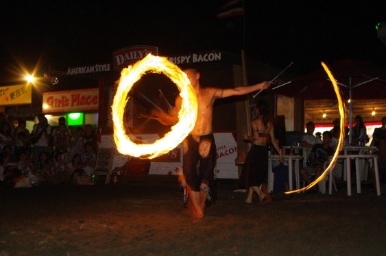 Fire Show Poaris_09.jpg