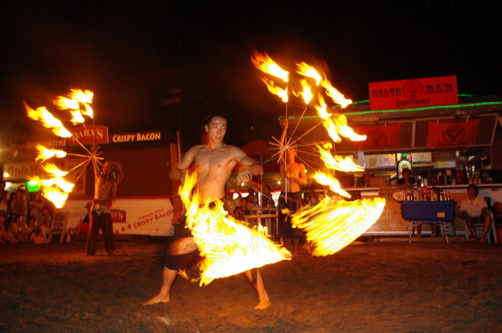 Fire Show Poaris_12.jpg