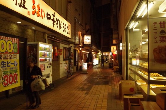 荻窪駅前の闇市跡_01.jpg