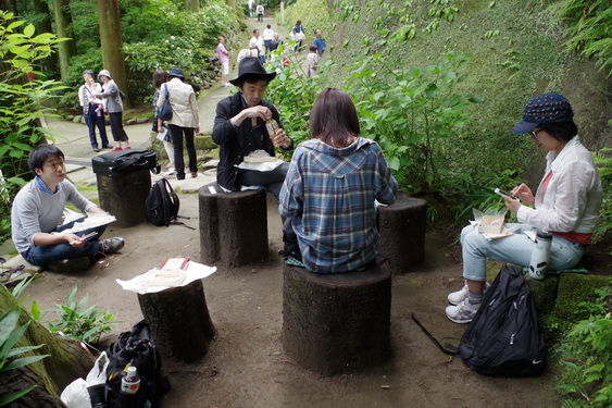東慶寺はお茶会が占領中_10.jpg