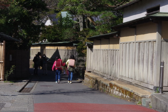 誰かさんのリクエストの小径_01.jpg