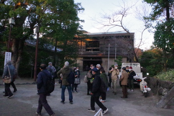 鎌倉考古研・現地見学会_13.jpg
